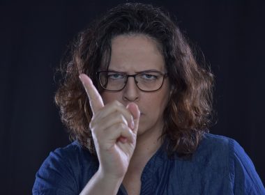 Mutter schimpft Mutter schimpft